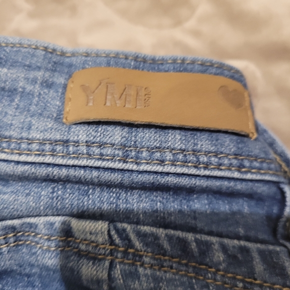 YMI women's jeans capris - Picture 3 of 5
